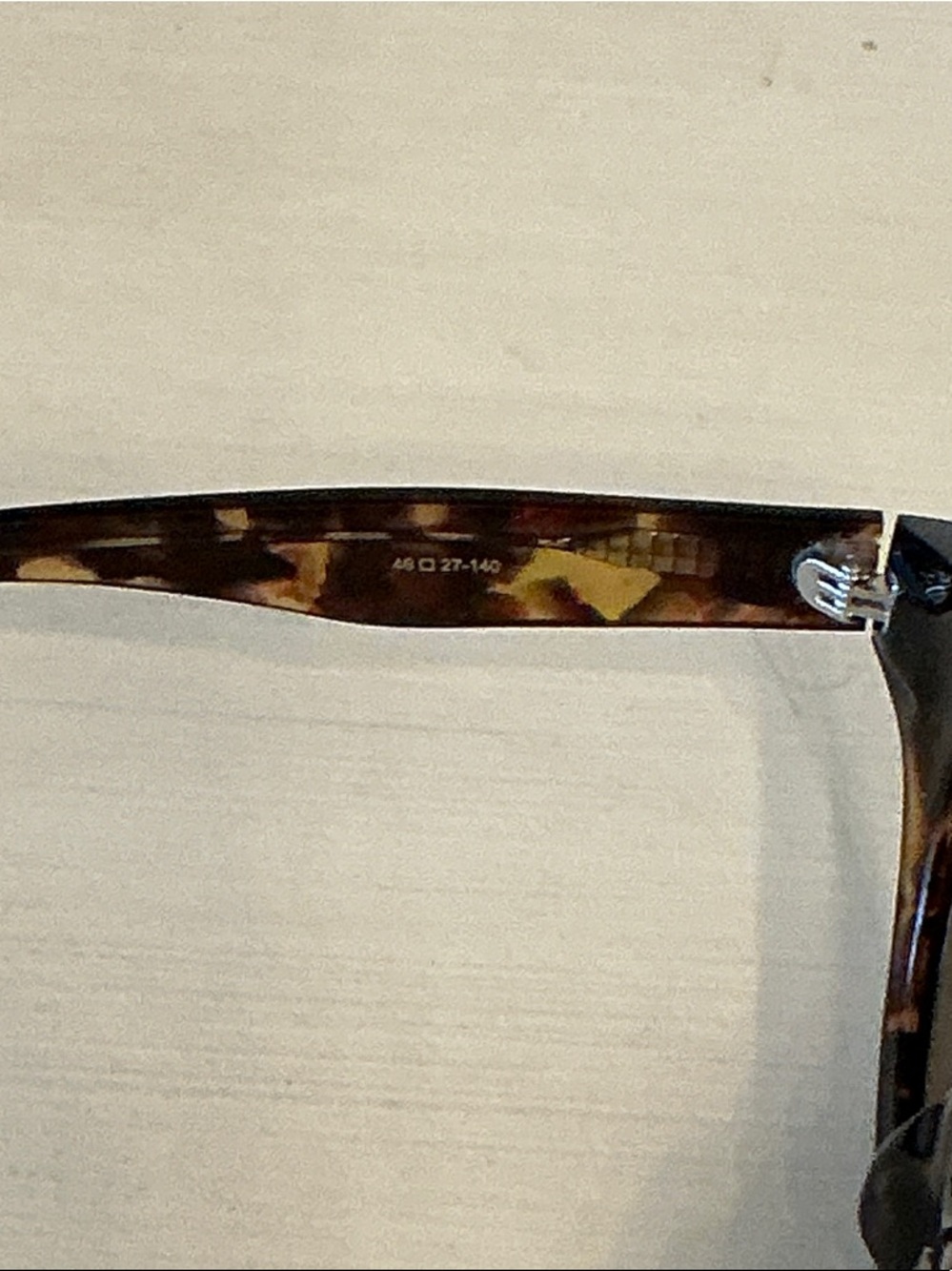 Authentic, Vera Wang Tortoiseshell Round Sunglasses with Brown Lenses - Picture 7 of 12